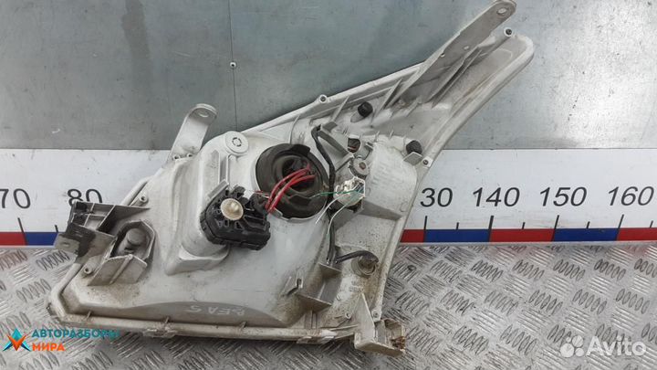 Фара правая Toyota Land Cruiser Prado J120 2003