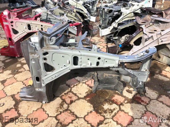 Передняя правая четверть Mitsubishi Outlander 3