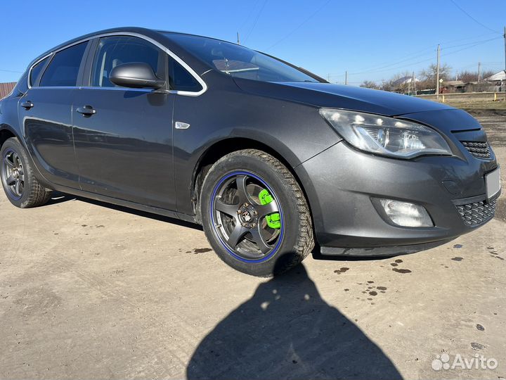 Opel Astra 1.6 AT, 2011, 219 000 км