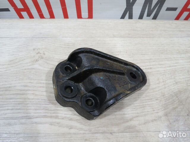Кронштейн опоры двигателя Hyundai Solaris 2
