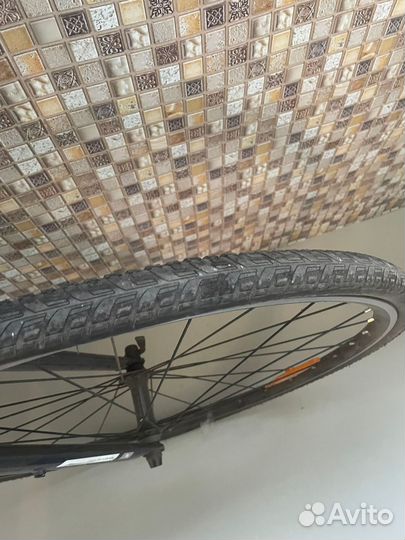 Продаю шоссейный велосипед trek 2015 года выпуска