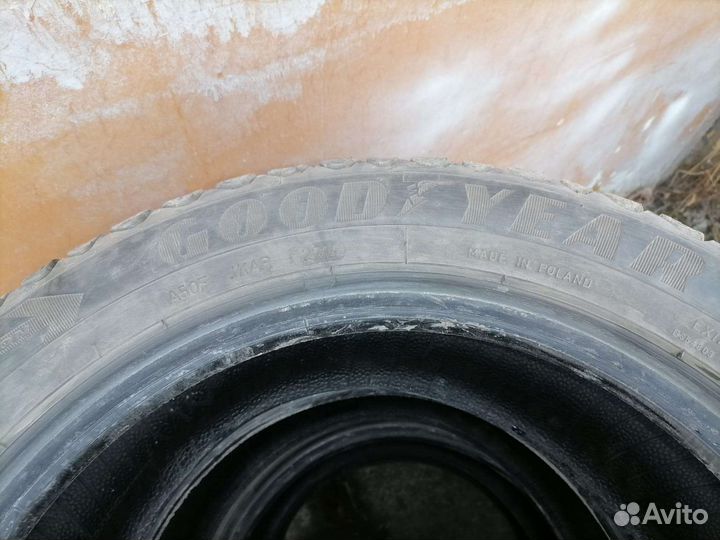 Goodyear Cargo Ultra Grip 205/55 R16 94T