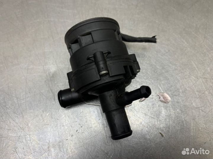 Насос антифриза дополнительный Mercedes S-Class