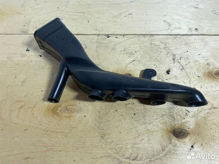 Патрубок отопителя VW Passat (B7) 2011