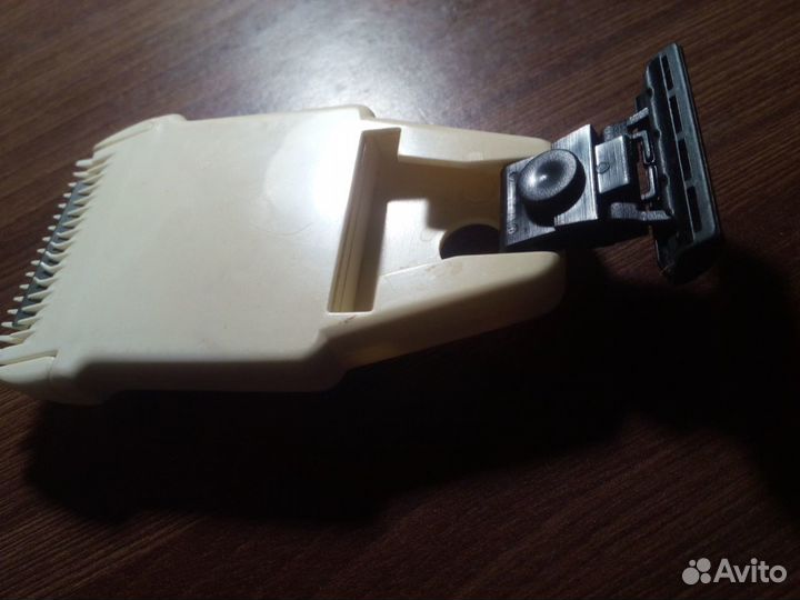 Триммер механическая походная складная бритва СССР