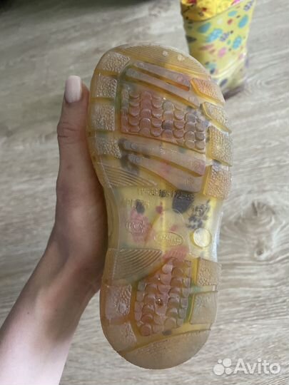 Сапоги резиновые на девочку 3-5лет