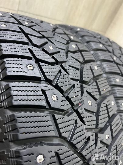 Bridgestone Blizzak Spike-02 195/65 R15