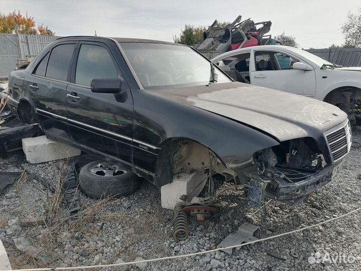 Mercedes c180 W202 в разбор