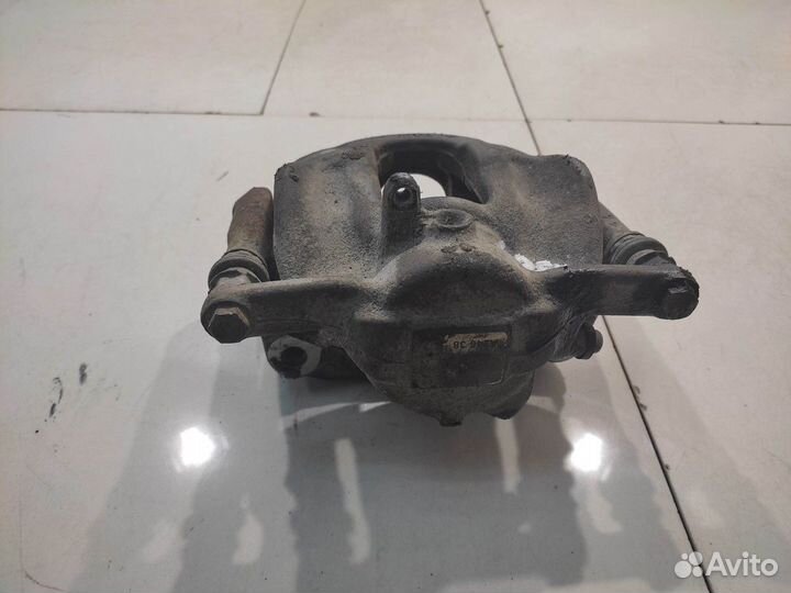 Суппорт (передний, правый)