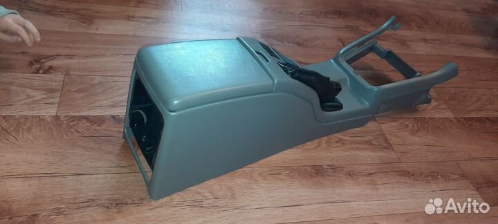 Подлокотник subaru forester sg5