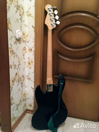 Бас-гитара Legend by Aria Pro II