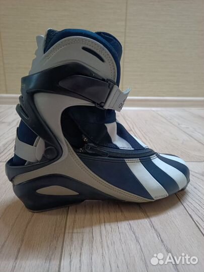 Лыжные ботинки коньковые sns pilot adidas