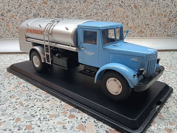 Модель автомобиля