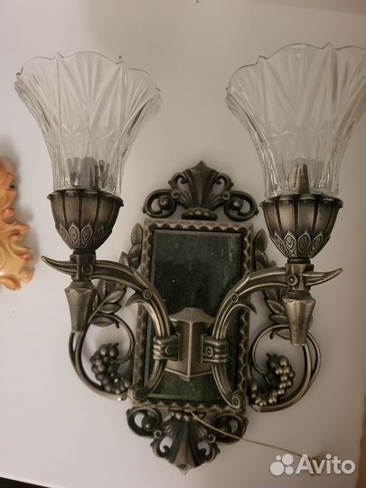 Настенный светильник бра с малахитовой вставкой