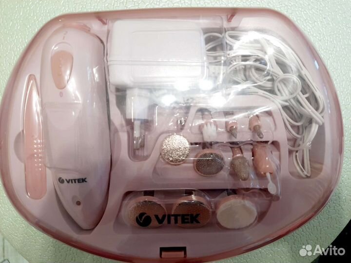 Маникюрный набор Vitek