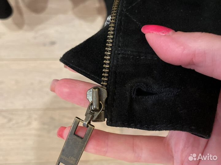 Куртка love moschino