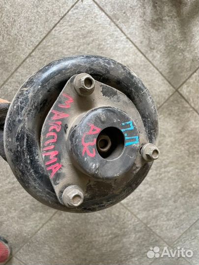 Амортизатор передний Nissan Maxima