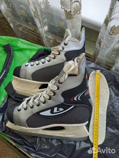 Продаю коньки хоккейные р.40-41 бу Ботас Пульсар