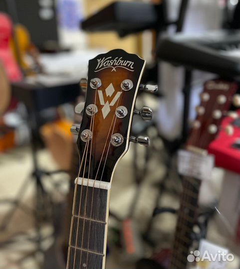 Акустическая гитара Washburn