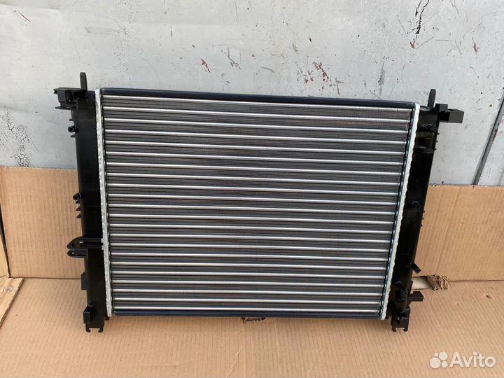 Nissan Terrano D10 радиатор Охлаждения двигателя