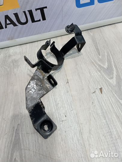 Кронштейн Renault duster