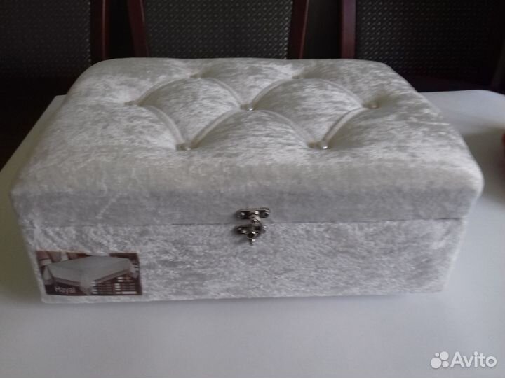 Скатерть новая красивая