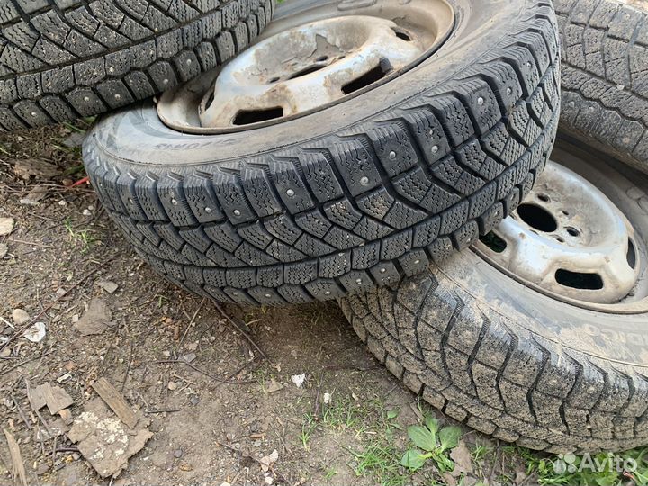 Viatti Brina Nordico V-522 175/70 R13