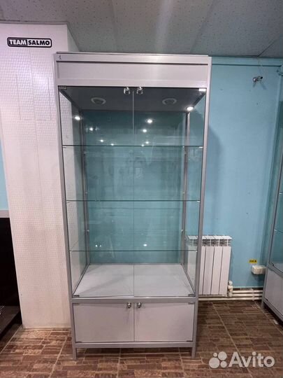 Прилавок и витрина