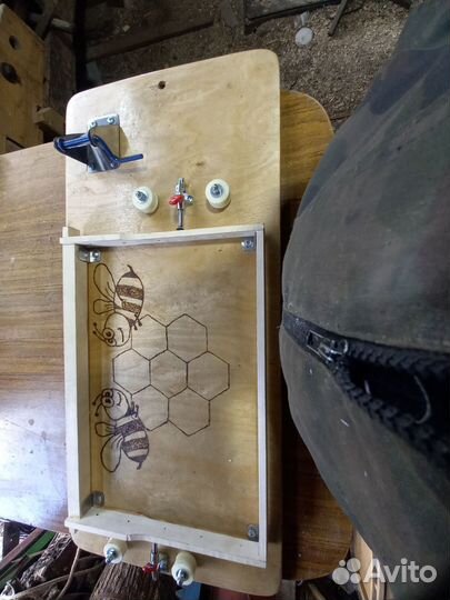 Станок для натягивания проволки на рамки