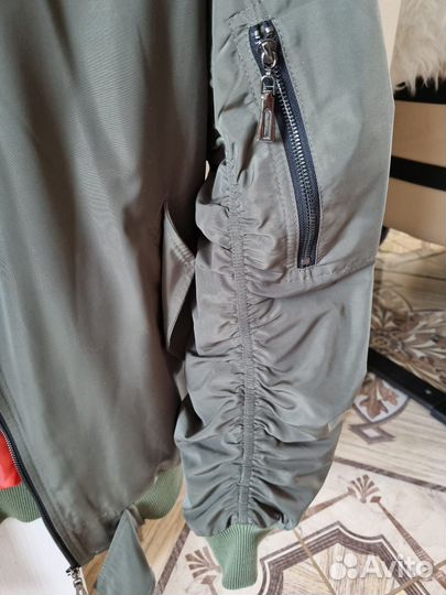 Бомбер amaiatogo