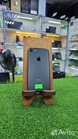 iPhone 7, 32 ГБ