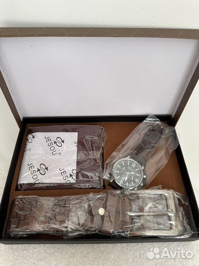 Подарочный набор (ремень, часы, кошелек)