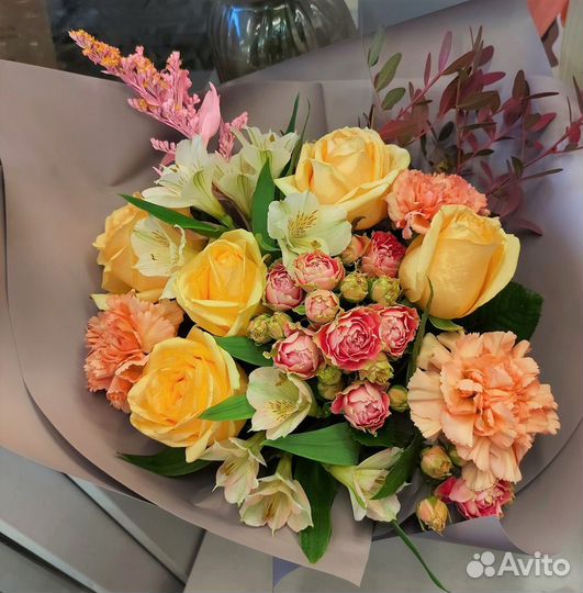 Свежие цветы, букеты, композиции