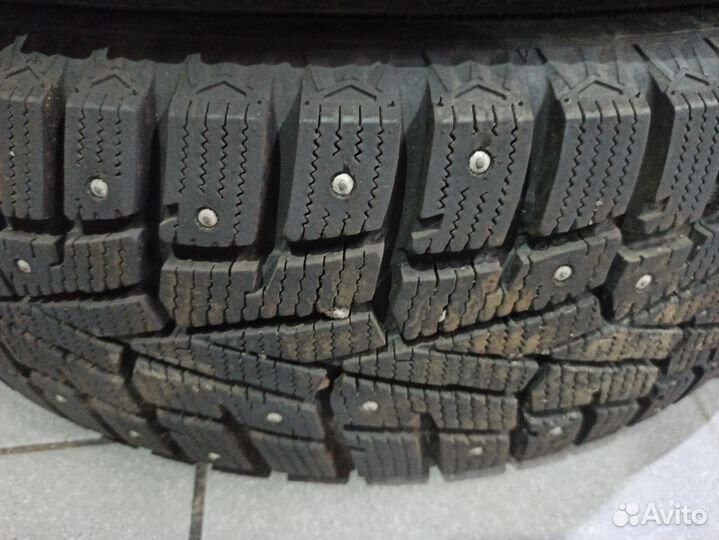 Roadstone Winguard WinSpike 215/65 R16 102T