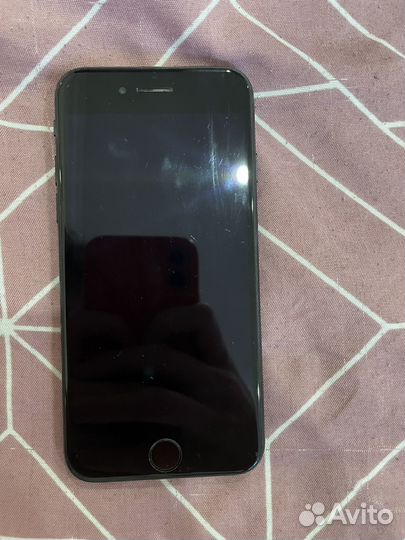 Телефон iPhone se 2020