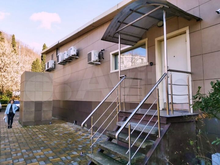 Продается помещение площадью 660,1 кв. м. с зу