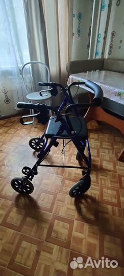 Ходунки для инвалидов на колесах