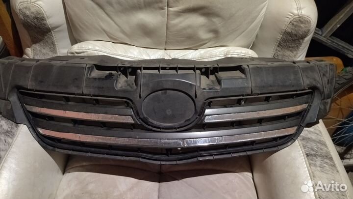 Решетка радиатора toyota corolla 150 2007-2013