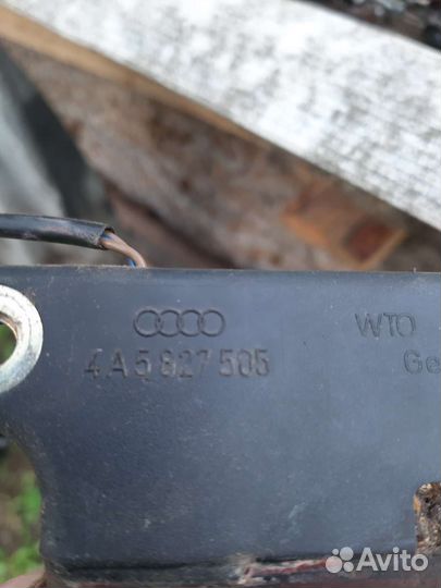 Замок крышки багажника Audi 100 C4