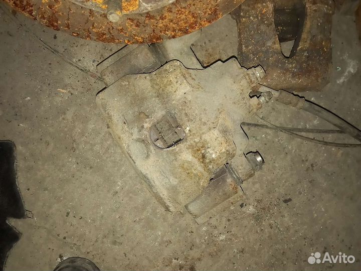 Mazda 6gg Суппорт передний левый