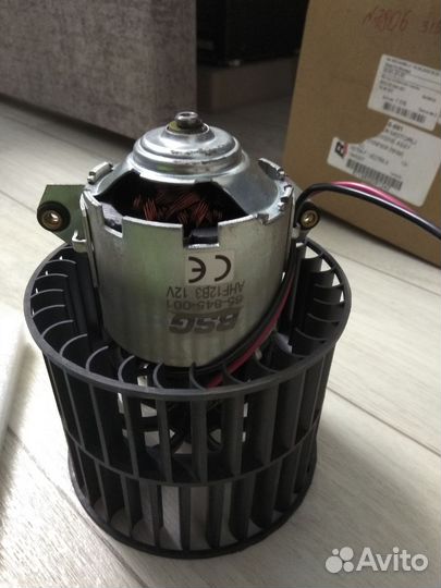 Мотор отопителя салона