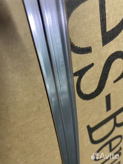 Молдинг рамки двери левой Mercedes X167 V167