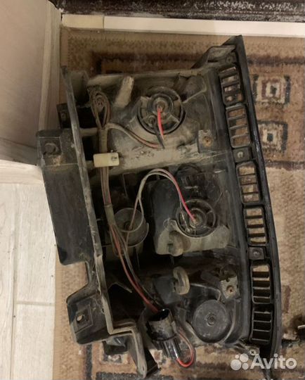 Фонарь задний правый mitsubishi pajero 2