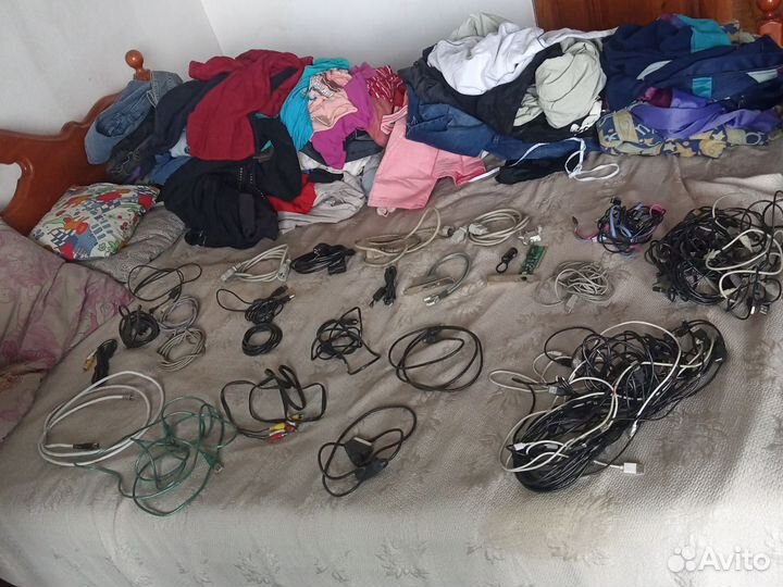 Провода.кабели.для телефонов.компа итд