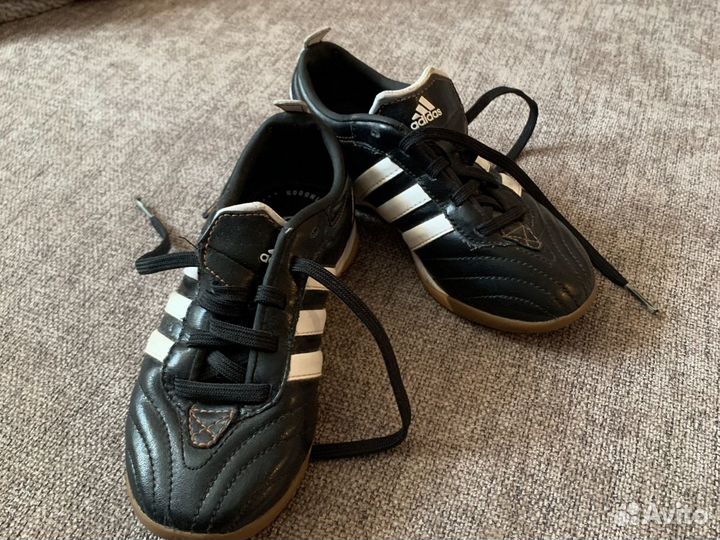 Футзалки adidas 30 размер