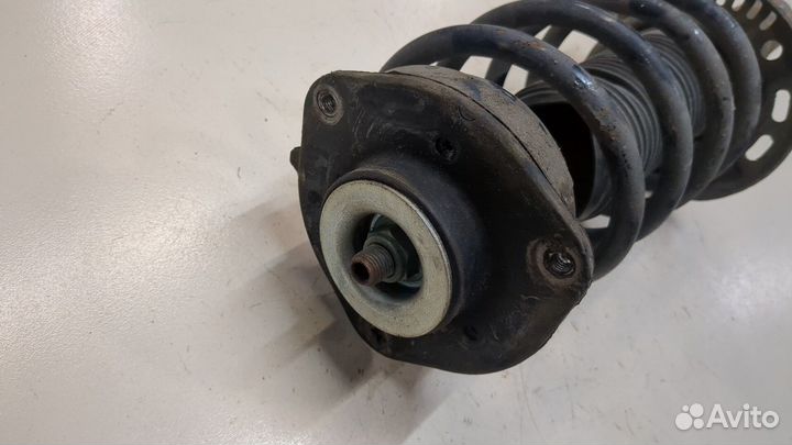 Амортизатор подвески Volkswagen Passat 6, 2009