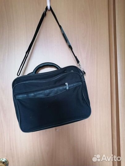 Портфель/ сумка/ кейс для ноутбука