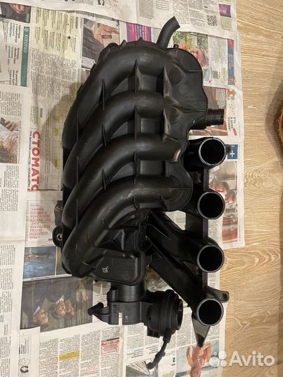 Коллектор впускной 06F133210K