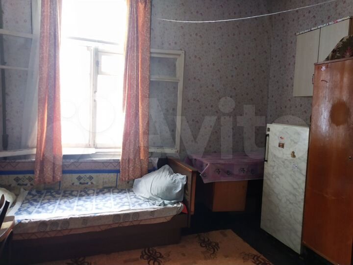 Комната 14 м² в 3-к., 2/2 эт.