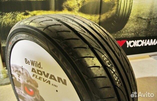 Yokohama Advan Fleva V701 255/35 R18 94W